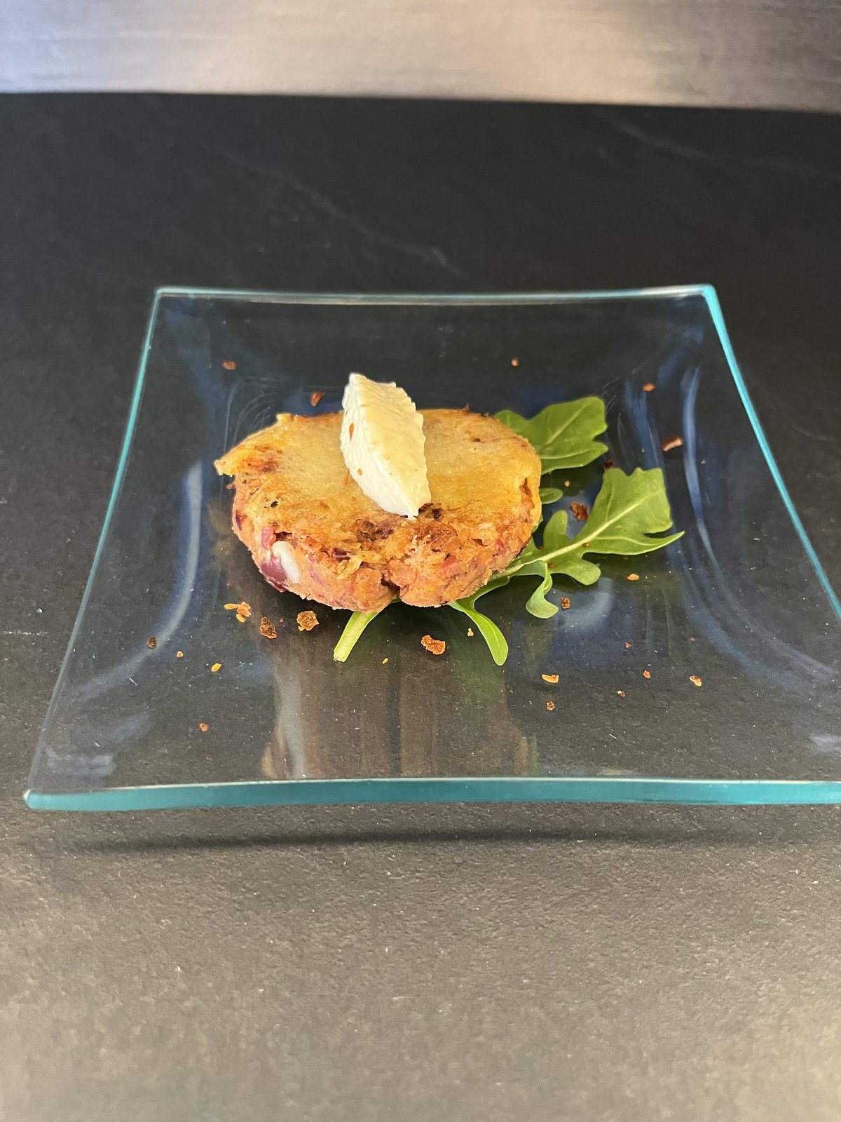 Kidneybohnenbratling mit Mandelaioli